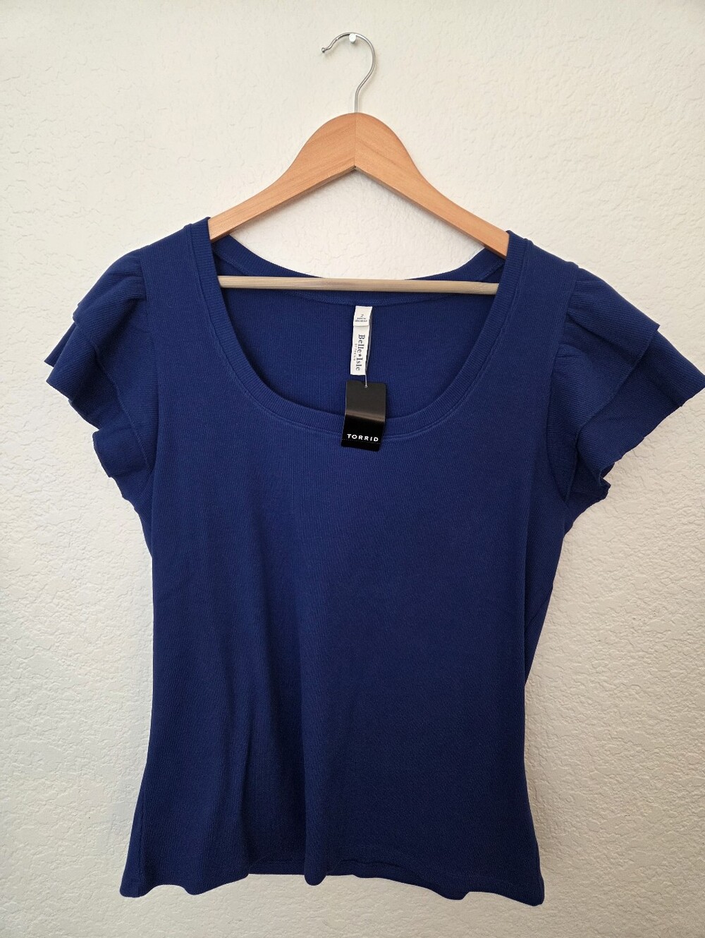 NWT Belle Isle by Torrid Blue Ribbed Flutter Sleeve Top Size 2 - Picture 2 of 6